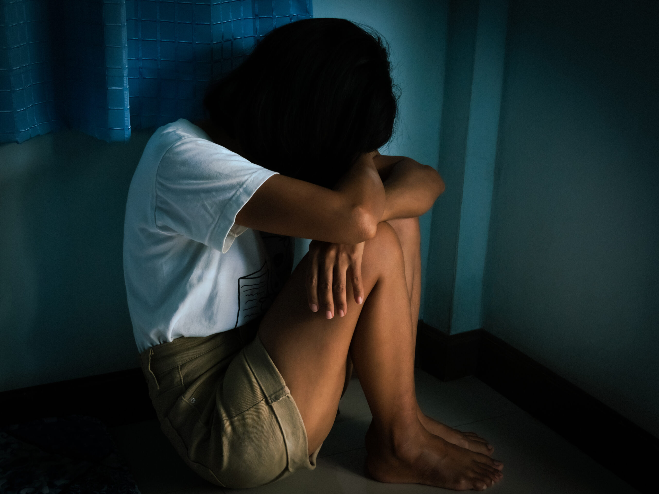 Depressoin woman broken heart couple, female problem family viol